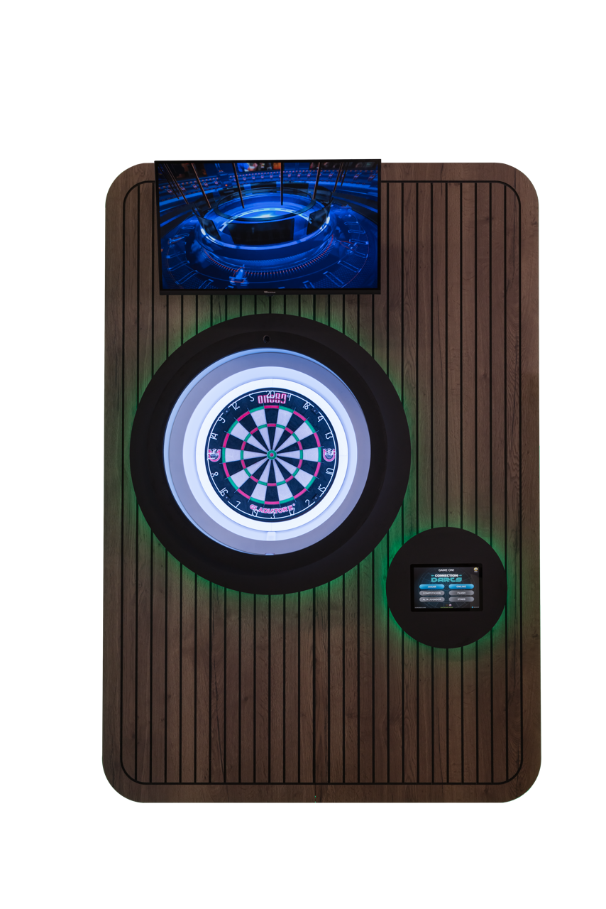 Interactive iSteel Darts v zelenom osvetlení s hornou obrazovkou a samostatným ovládaním